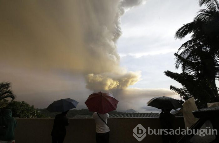 52 kez deprem oldu, insanlar tahliye ediliyor!