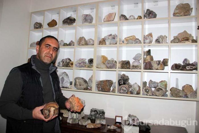 20 yıldır değerli taş topluyor!