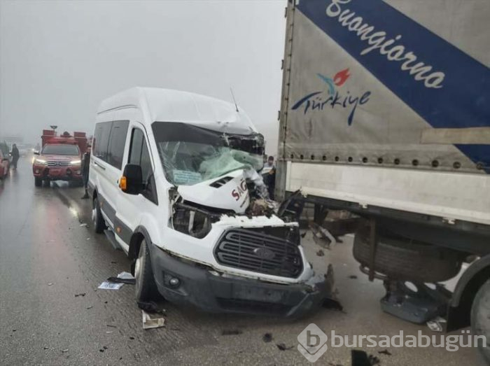 Amasya'da 4 araç birbirine girdi!