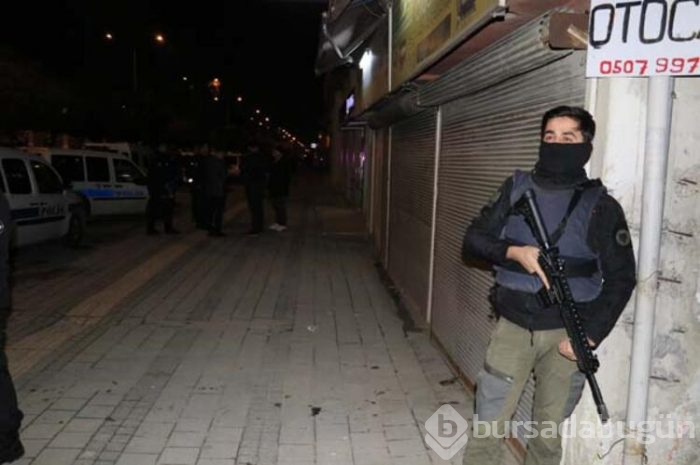 Polis kıskıvrak yakaladı!