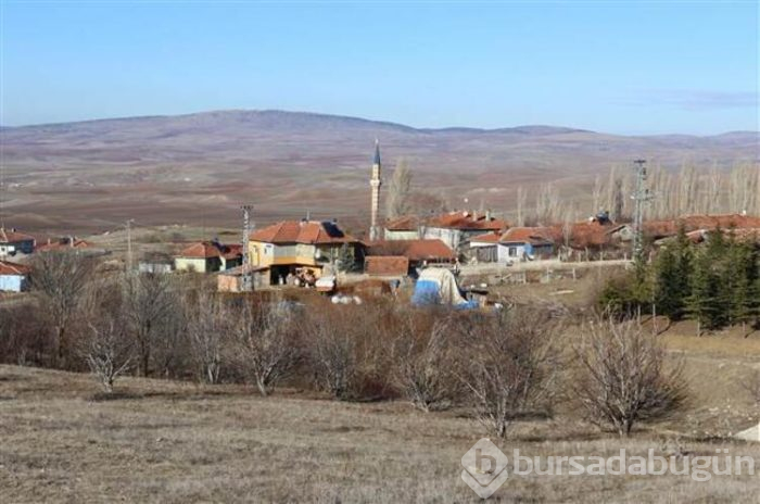 Tarlasında bulduğu gök taşını bakın ne yaptı!
