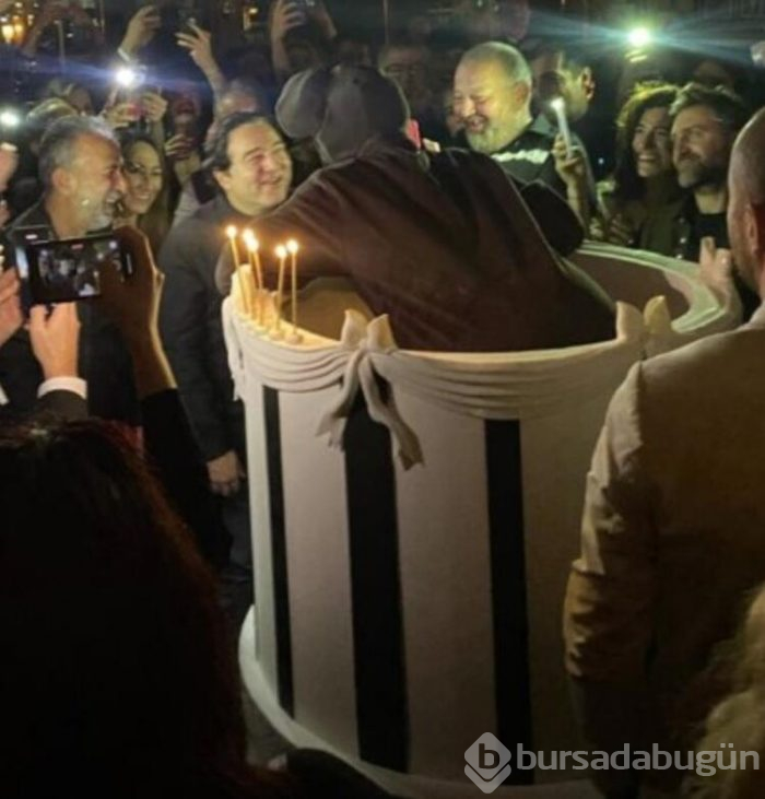 Fazıl Say'ı şaşırtan kutlama... "Maymuna döndük"