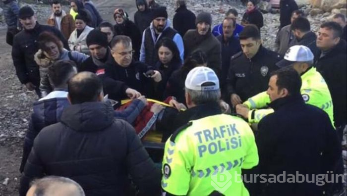 Lise öğrencisi herkesin gözü önünde...