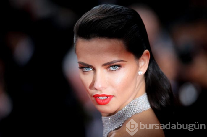 Adriana Lima: Böyle bir sevgiliyi hak ediyorum!