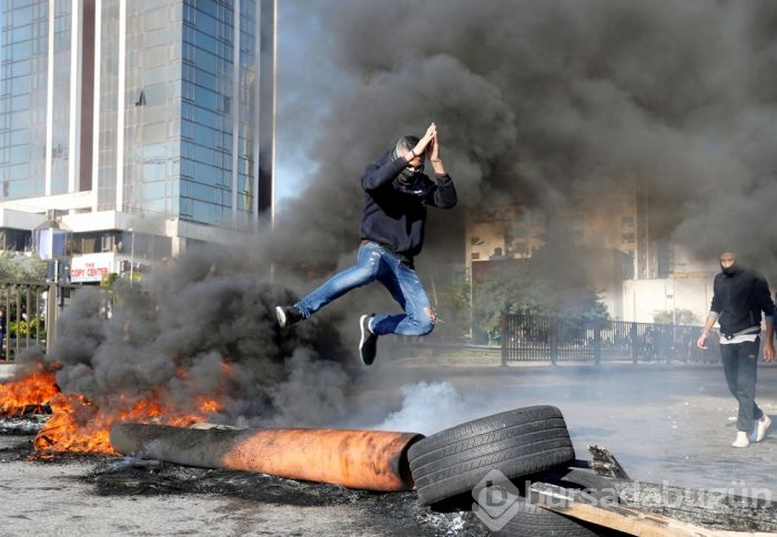 Lübnan protestolarında 35 yaralı