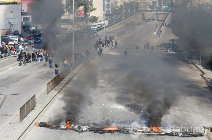 Lübnan protestolarında 35 yaralı