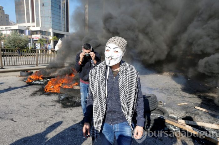 Lübnan protestolarında 35 yaralı