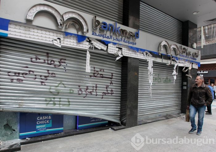 Lübnan protestolarında 35 yaralı