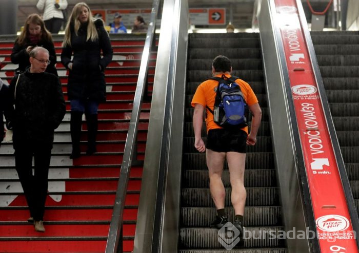 Pantolonsuz Metro Günü