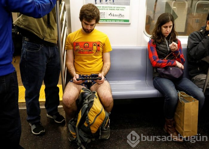 Pantolonsuz Metro Günü
