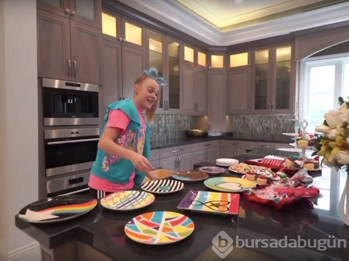 JoJo Siwa'nın 3.5 milyonluk malikanesi