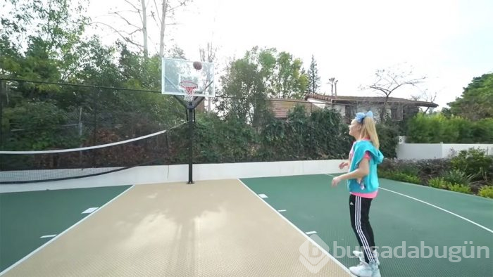 JoJo Siwa'nın 3.5 milyonluk malikanesi