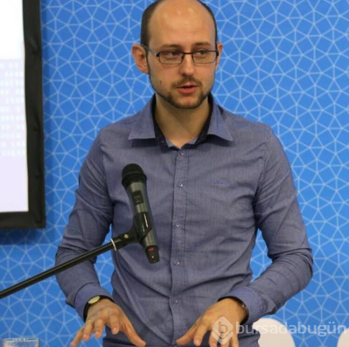 Aşk üçgeni ölümle bitti! Eski öğrencilerine para vererek...