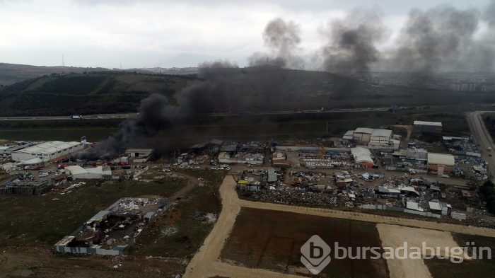 Bursa'da geri dönüşüm fabrikasında büyük yangın	