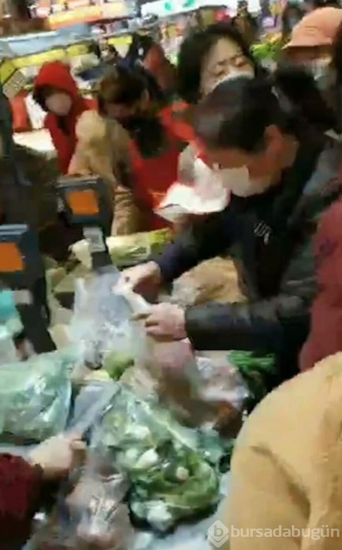 Sokakta yere yığılıp ölüyorlar!