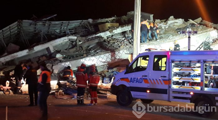 Elazığ'daki depremden kareler...