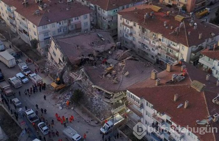 Deprem Elazığ ve Malatya'yı vurdu! İşte gelen son fotoğraflar...