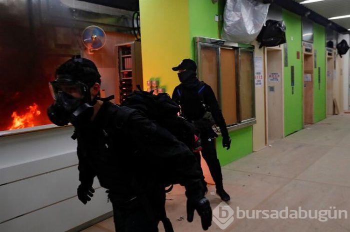 Hong Kong'taki gösterilere "koronavirüsü" karıştı