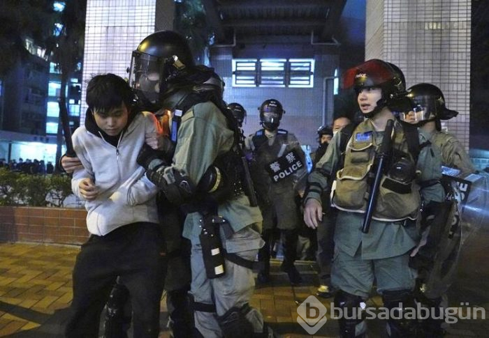 Hong Kong'taki gösterilere "koronavirüsü" karıştı