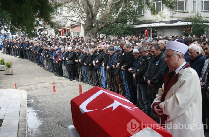 Bursa'da kaza kurşunuyla ölen polis gözyaşlarıyla uğurlandı	