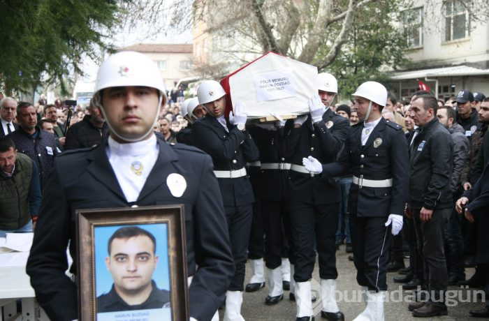Bursa'da kaza kurşunuyla ölen polis gözyaşlarıyla uğurlandı	