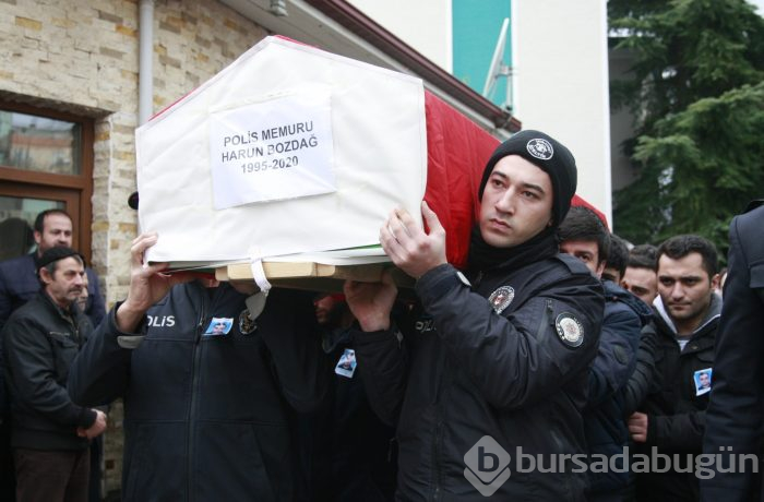 Bursa'da kaza kurşunuyla ölen polis gözyaşlarıyla uğurlandı	