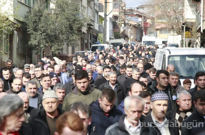 Bursa'da kaza kurşunuyla ölen polis gözyaşlarıyla uğurlandı	
