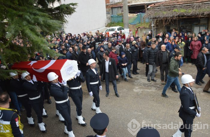 Bursa'da kaza kurşunuyla ölen polis gözyaşlarıyla uğurlandı	