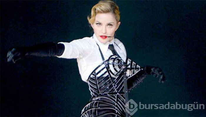 Madonna'nın yüzündeki şişlik dikkat çekti 