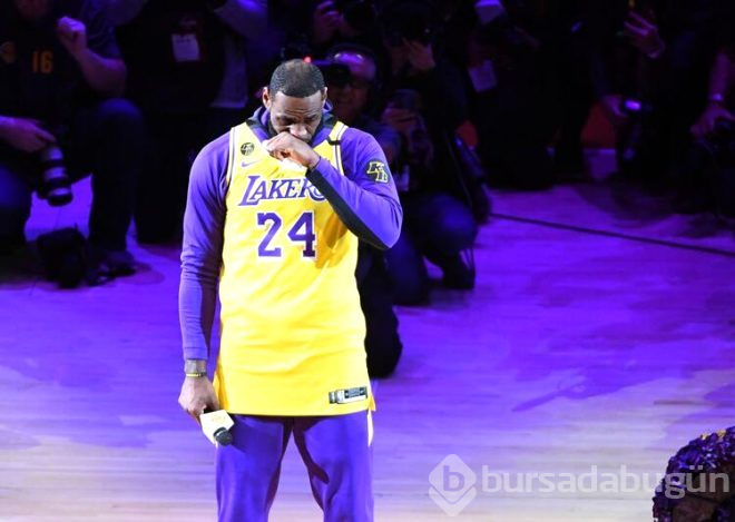 Kobe Bryant'a Lakers maçında tüyleri diken diken eden veda!
