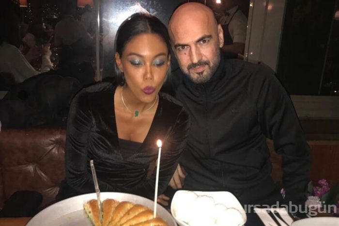Kolombiyalı sevgilisi Camelo Lopez'e evlilik teklif etti!