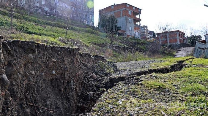 'Önce sesler geldi, sonra duvarlar yıkıldı'