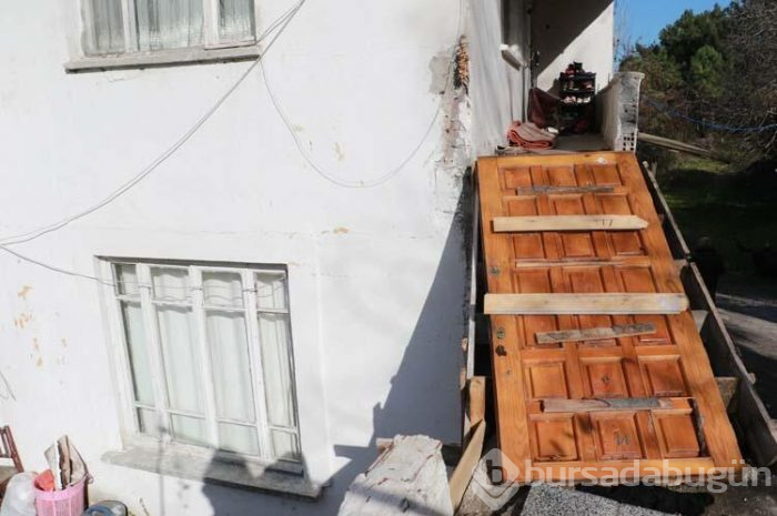 'Önce sesler geldi, sonra duvarlar yıkıldı'