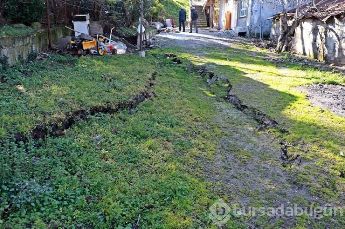 'Önce sesler geldi, sonra duvarlar yıkıldı'