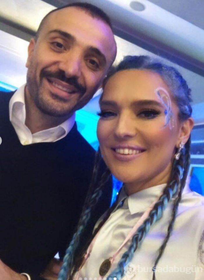 Demet Akalın'dan kızına muhteşem kutlama