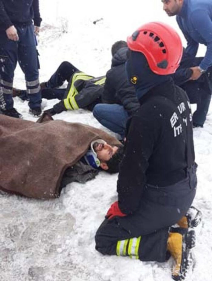 Halk otobüsü devrildi!