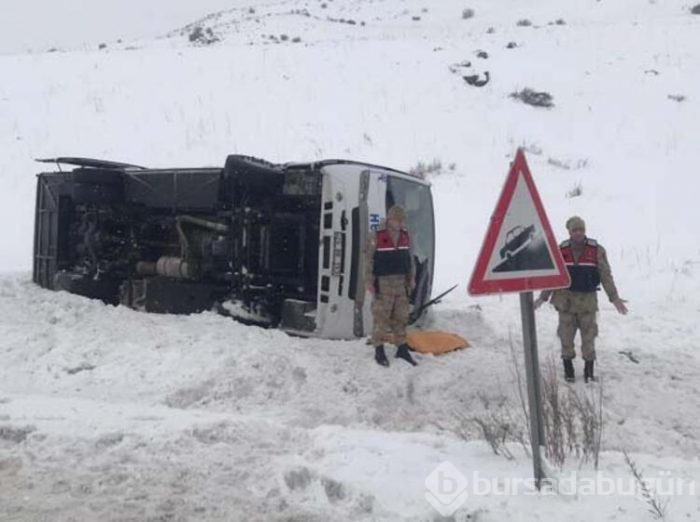 Halk otobüsü devrildi!