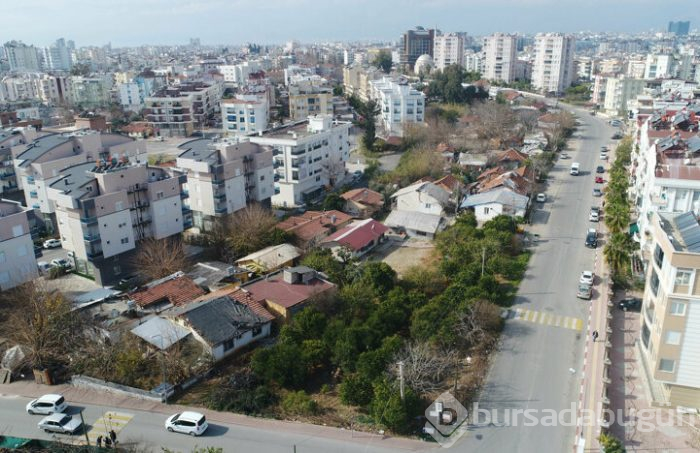 'Eğri evler'de yıkılma korkusuyla yaşam!