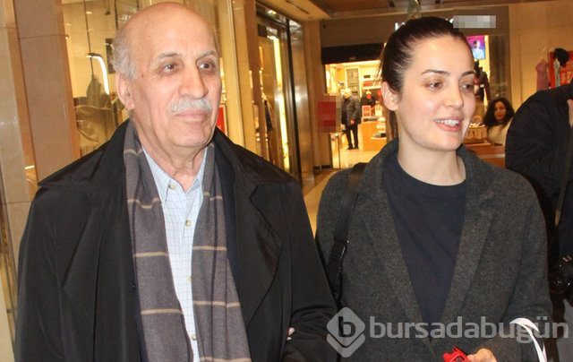 Ünlü oyuncu alışveriş yaparken görüntülendi