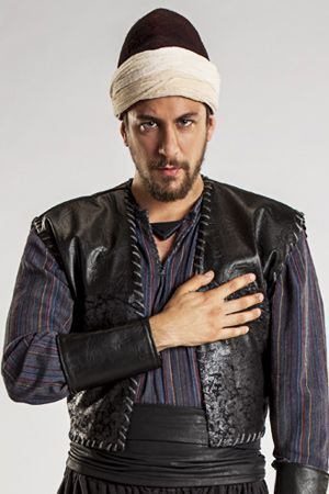 Birand Tunca kimdir? 