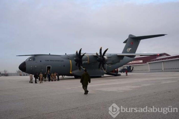 Askeri uçak Van'a indi! AFAD ve Jandarma personeli...