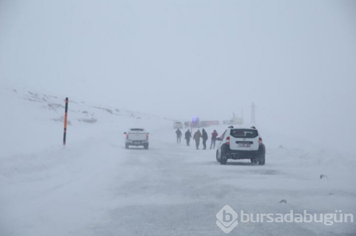 Çığ üstüne 39 kurban