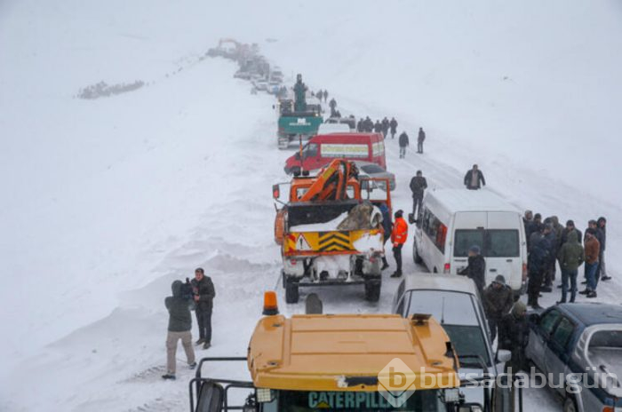 Çığ üstüne 39 kurban