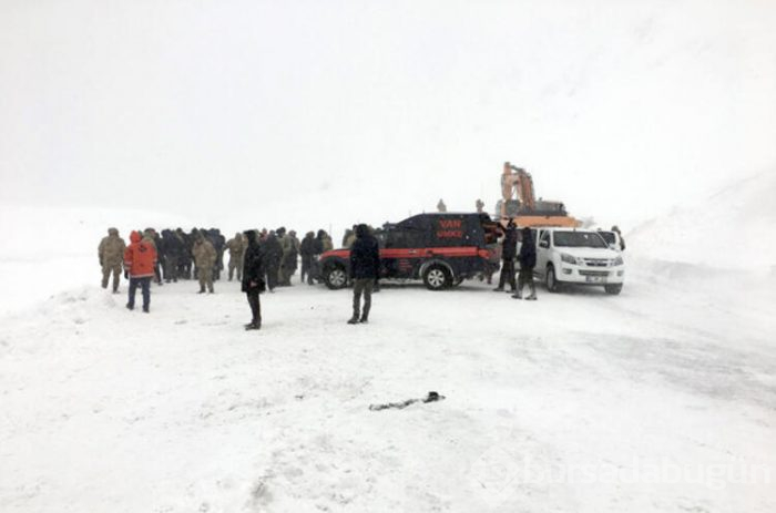 Çığ üstüne 39 kurban