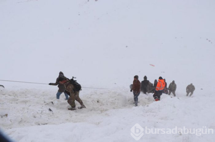 Çığ üstüne 39 kurban