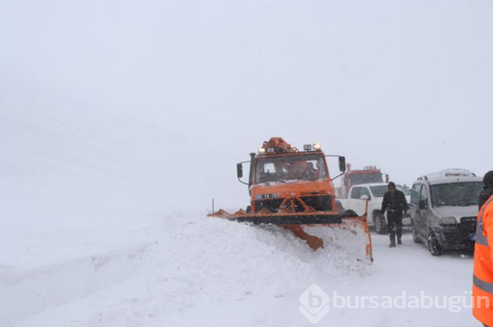 Çığ üstüne 39 kurban