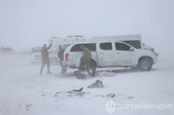 Çığ üstüne 39 kurban