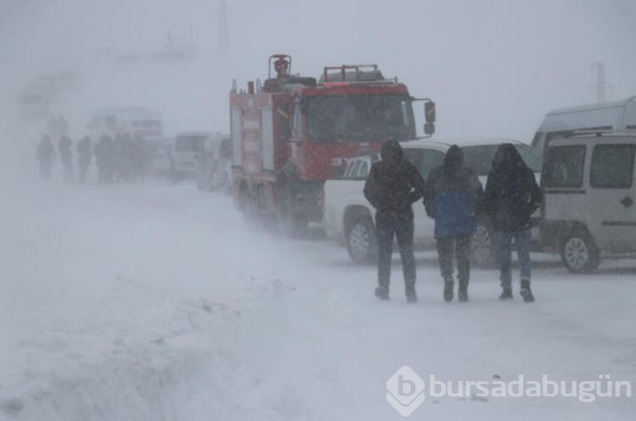 Çığ üstüne 39 kurban