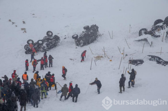 Çığ üstüne 39 kurban