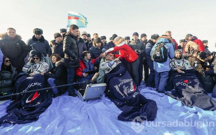 Kadın astronot dünyaya rekorla döndü!